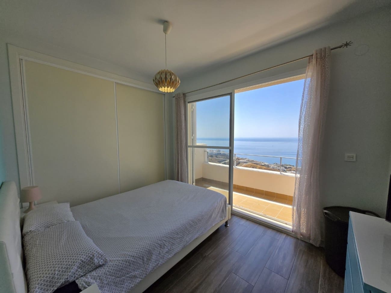 4 soveværelse Byhus til salg i Torrox-Costa med swimmingpool - € 360.000 (Ref: 9185060)