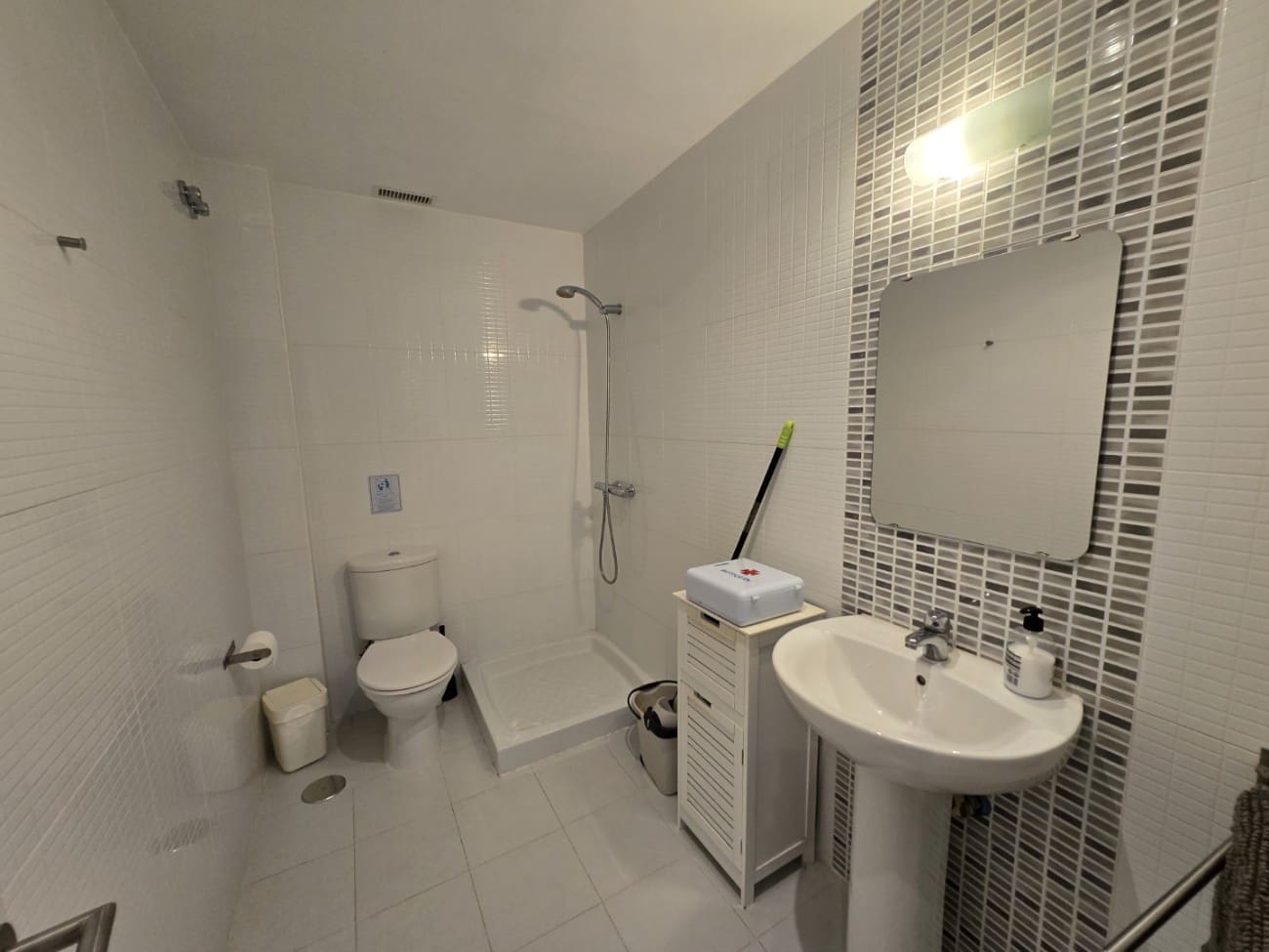 4 soveværelse Byhus til salg i Torrox-Costa med swimmingpool - € 360.000 (Ref: 9185060)