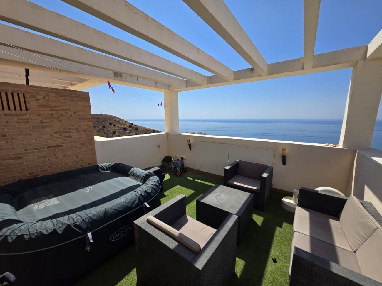 4 soveværelse Byhus til salg i Torrox-Costa med swimmingpool - € 360.000 (Ref: 9185060)