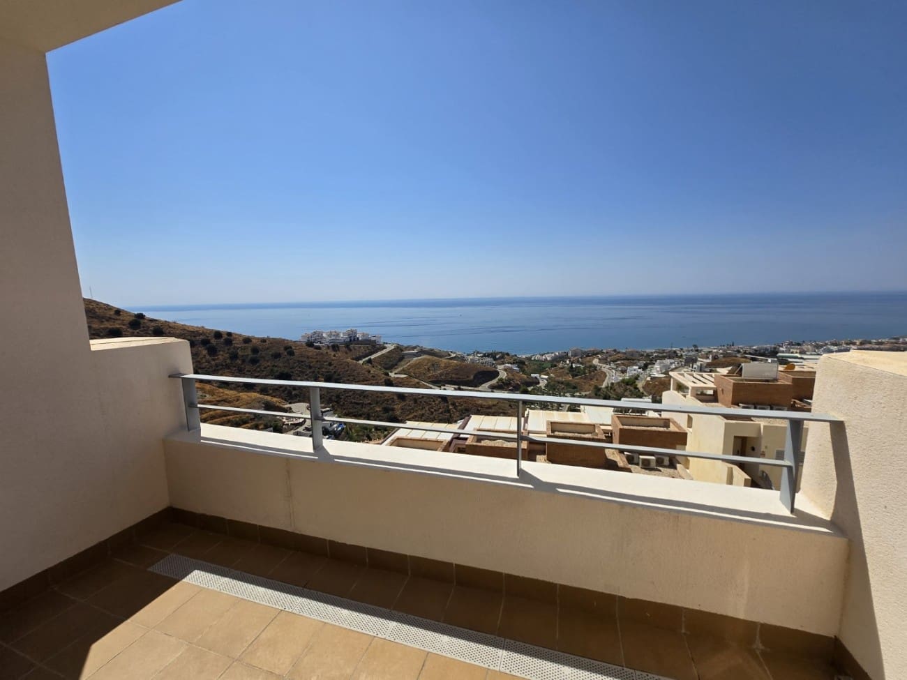 4 soveværelse Byhus til salg i Torrox-Costa med swimmingpool - € 360.000 (Ref: 9185060)
