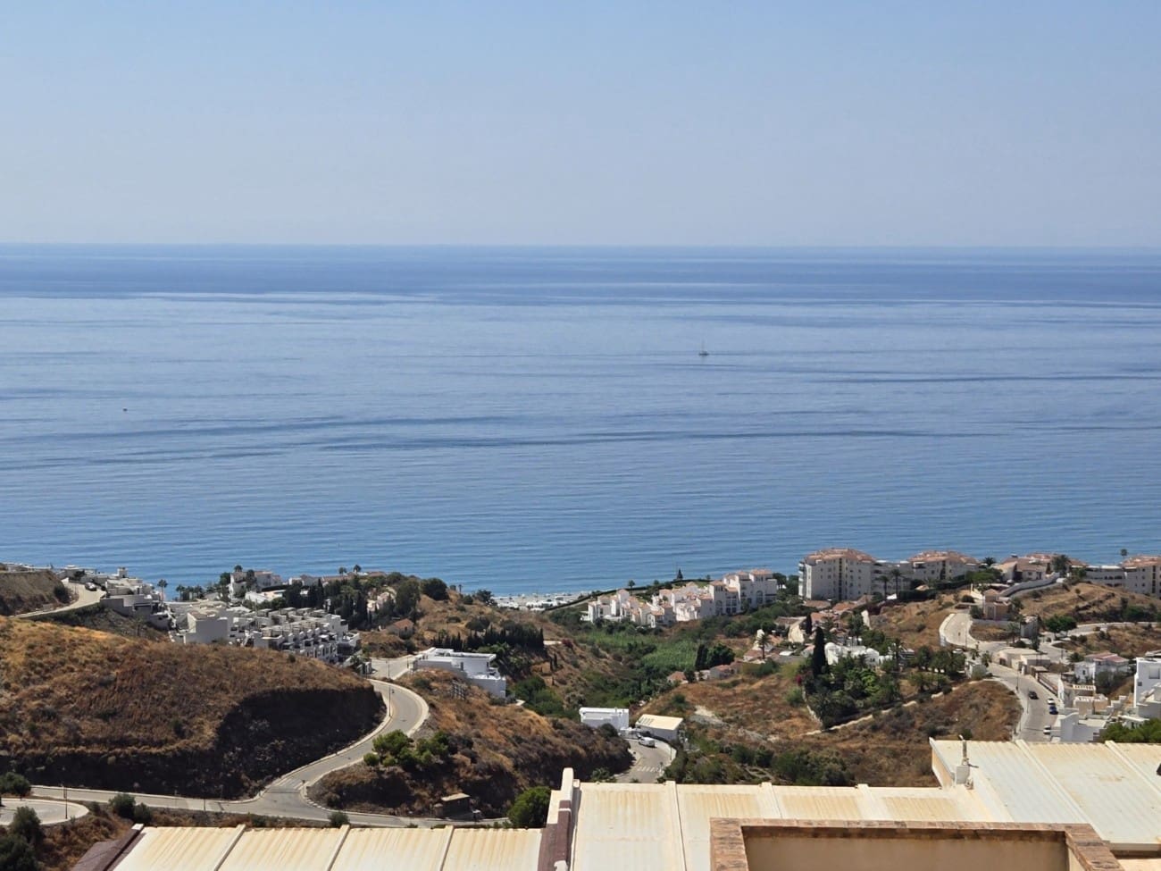 4 soveværelse Byhus til salg i Torrox-Costa med swimmingpool - € 360.000 (Ref: 9185060)
