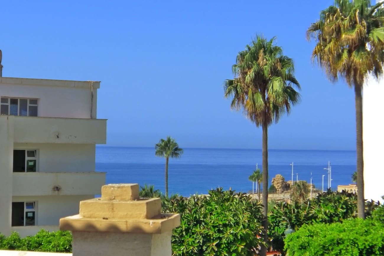 3 makuuhuone Omakotitalo myytävänä paikassa Nerja mukana 
autotalli - 636 000 € (Ref: 9334484)