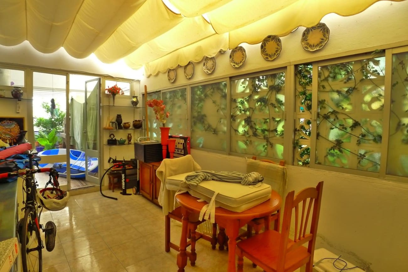 3 makuuhuone Omakotitalo myytävänä paikassa Nerja mukana 
autotalli - 636 000 € (Ref: 9334484)