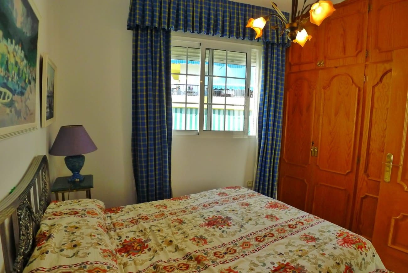 3 makuuhuone Omakotitalo myytävänä paikassa Nerja mukana 
autotalli - 636 000 € (Ref: 9334484)