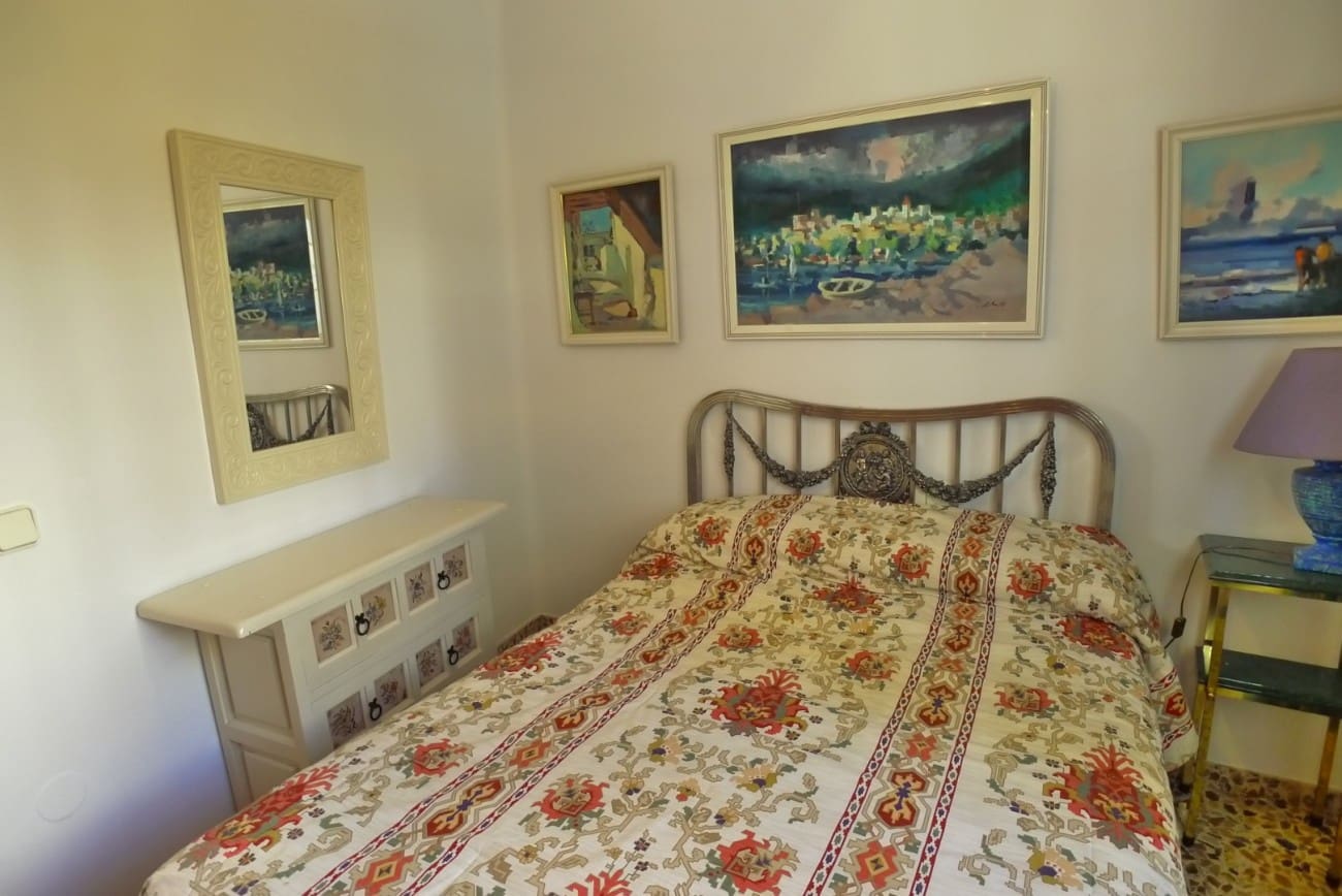 3 makuuhuone Omakotitalo myytävänä paikassa Nerja mukana 
autotalli - 636 000 € (Ref: 9334484)