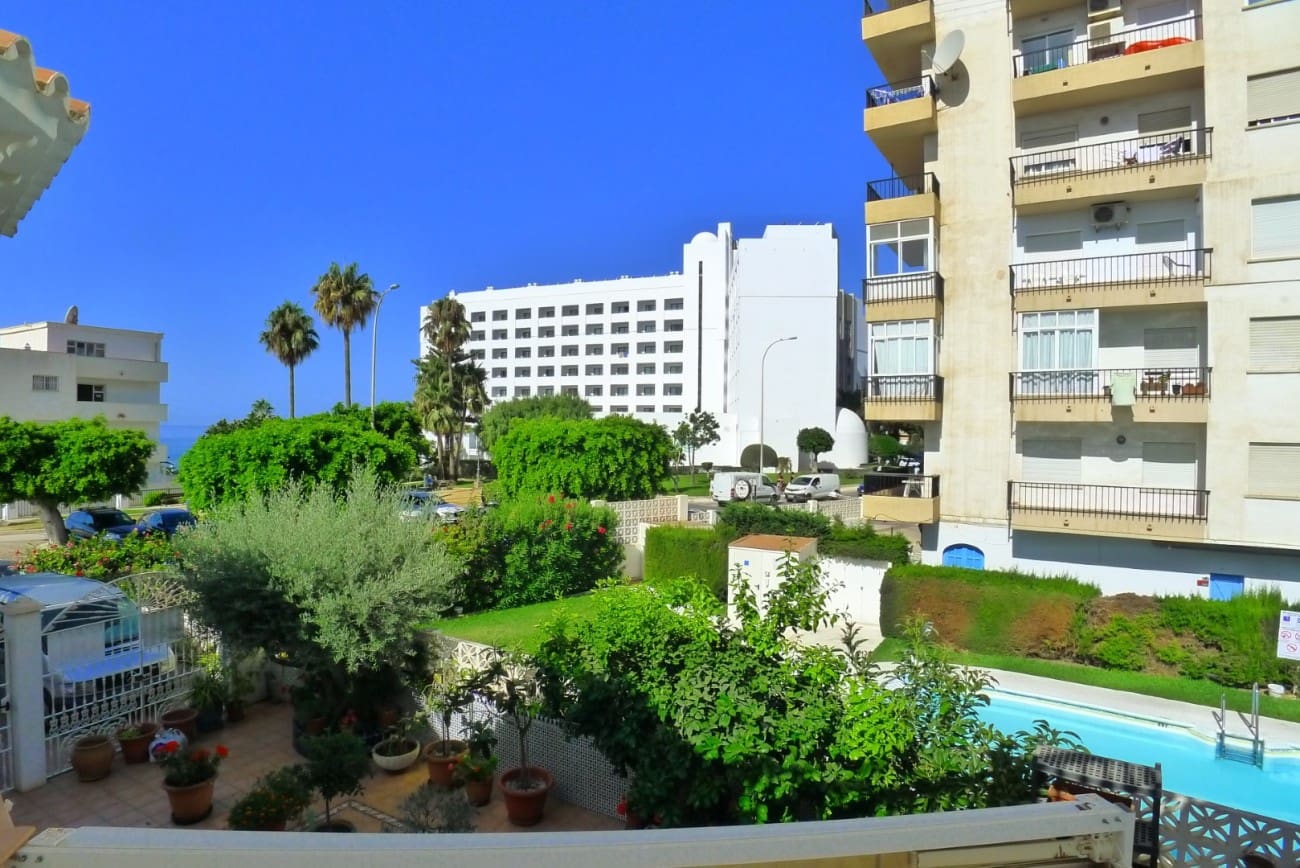 3 makuuhuone Omakotitalo myytävänä paikassa Nerja mukana 
autotalli - 636 000 € (Ref: 9334484)