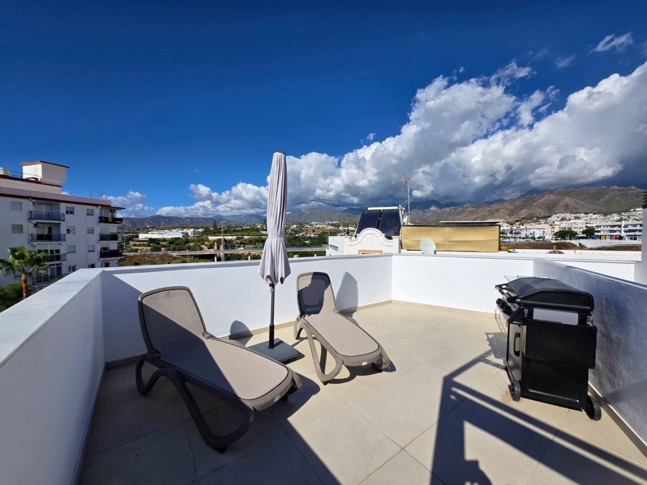 3 soverom Penthouse til salgs i Nerja - € 498 000 (Ref: 9355448)
