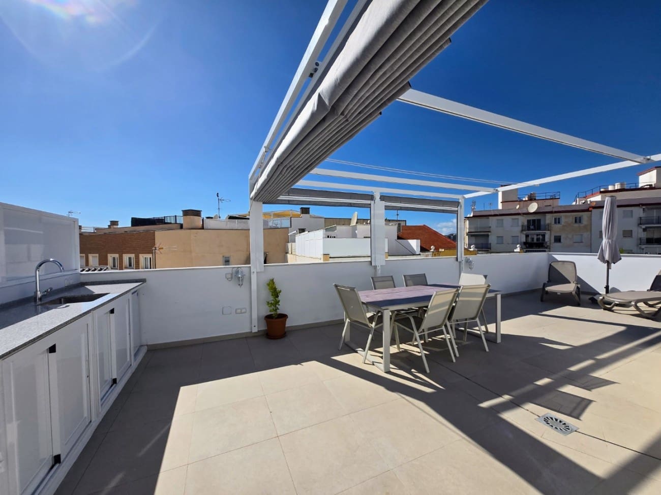 3 soverom Penthouse til salgs i Nerja - € 498 000 (Ref: 9355448)