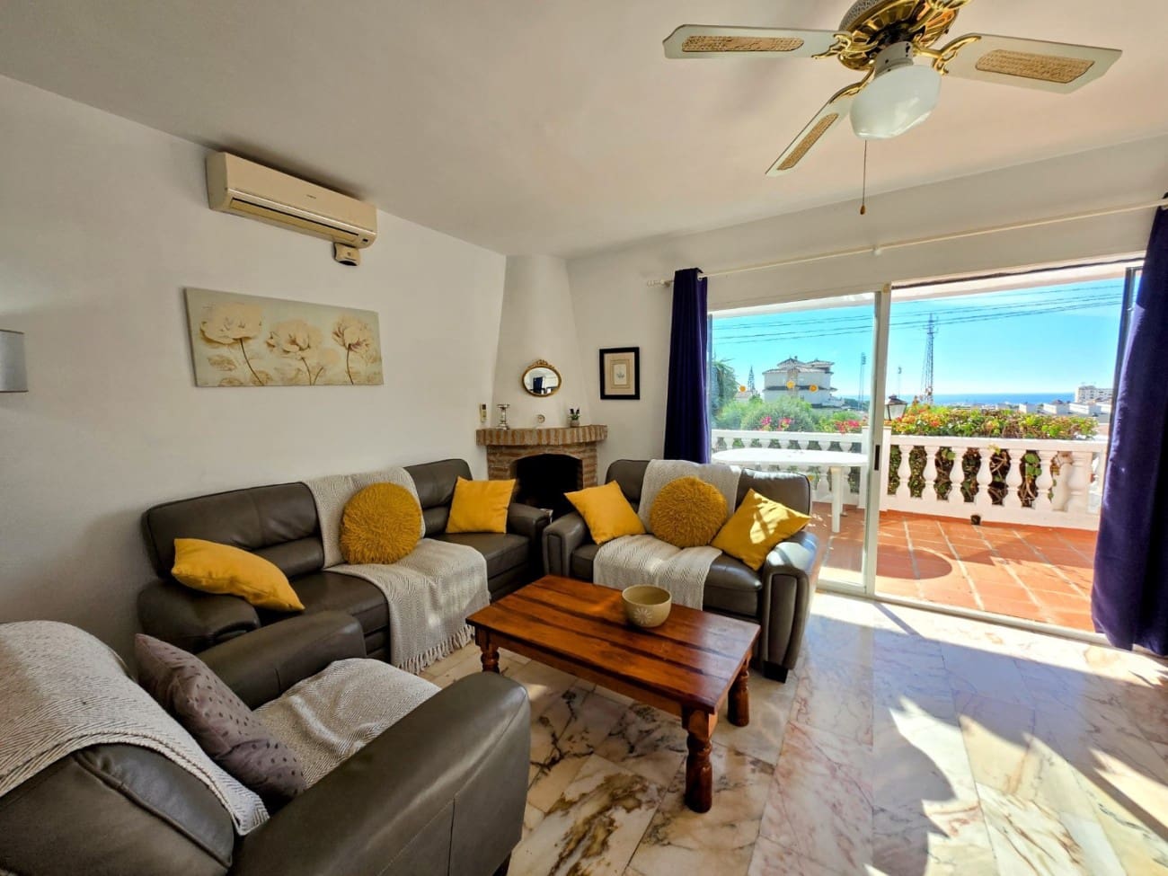 3 bedroom Villa for sale in Nerja with pool garage - € 499,000 (Ref: 9398146)