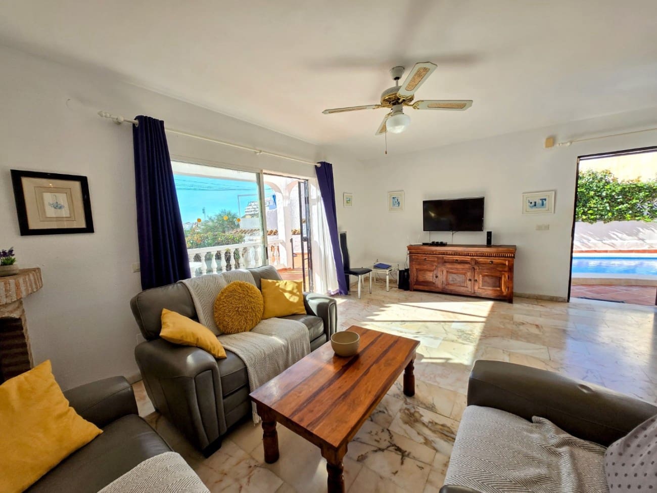 3 bedroom Villa for sale in Nerja with pool garage - € 499,000 (Ref: 9398146)