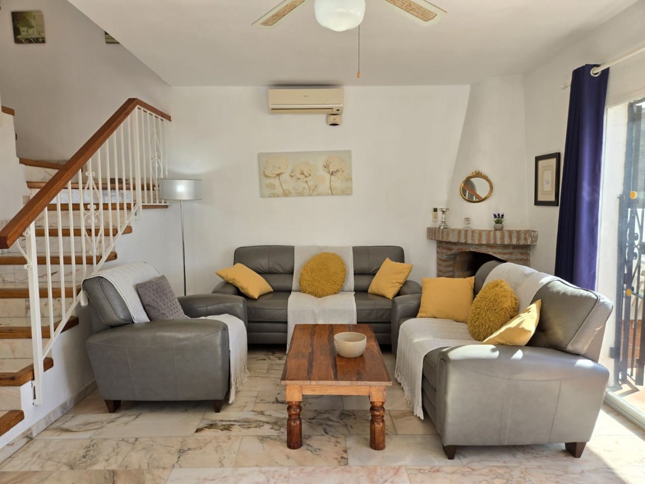 3 bedroom Villa for sale in Nerja with pool garage - € 499,000 (Ref: 9398146)