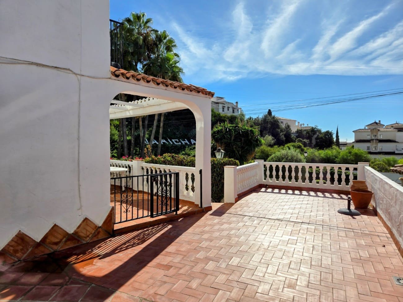 3 bedroom Villa for sale in Nerja with pool garage - € 499,000 (Ref: 9398146)