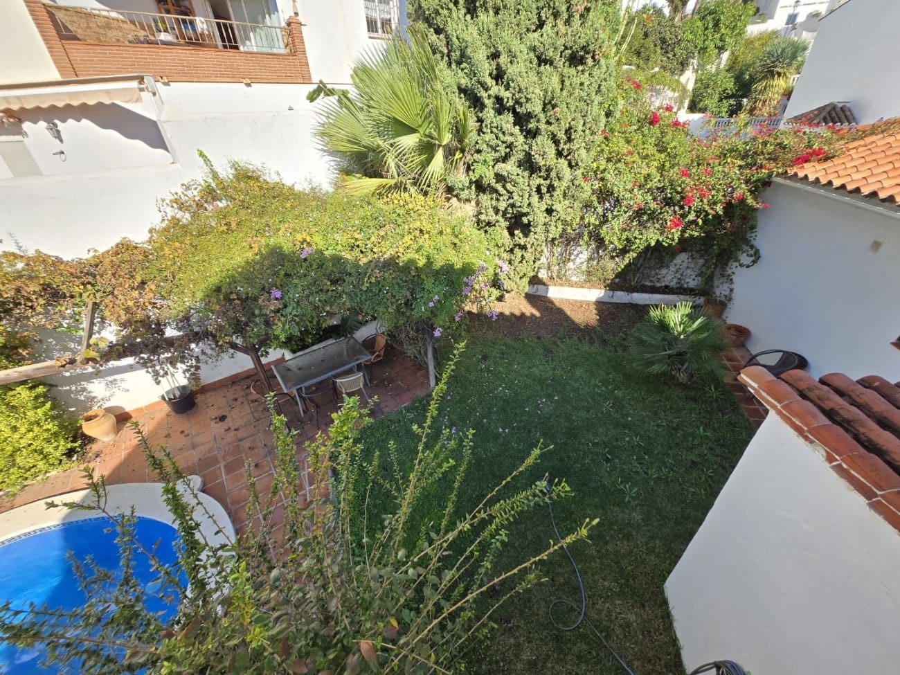 3 bedroom Villa for sale in Nerja with pool garage - € 499,000 (Ref: 9398146)