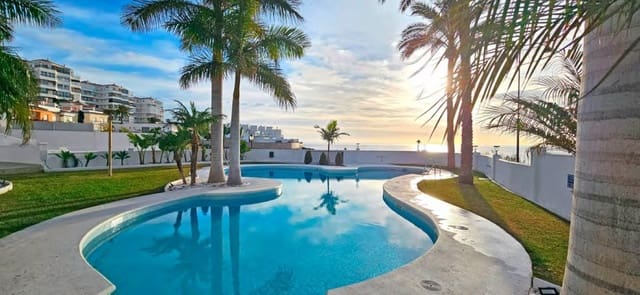 2 sovrum Lägenhet till salu i El Peñoncillo, Torrox med pool - 297 000 € (Ref: 9436627)