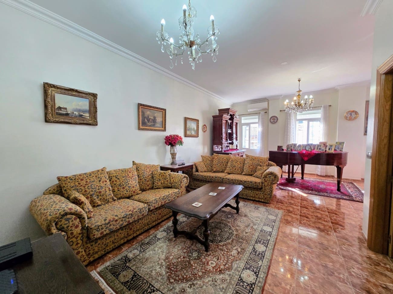 4 makuuhuone Huvila myytävänä paikassa Caleta de Velez mukana uima-altaan - 485 000 € (Ref: 9468076)