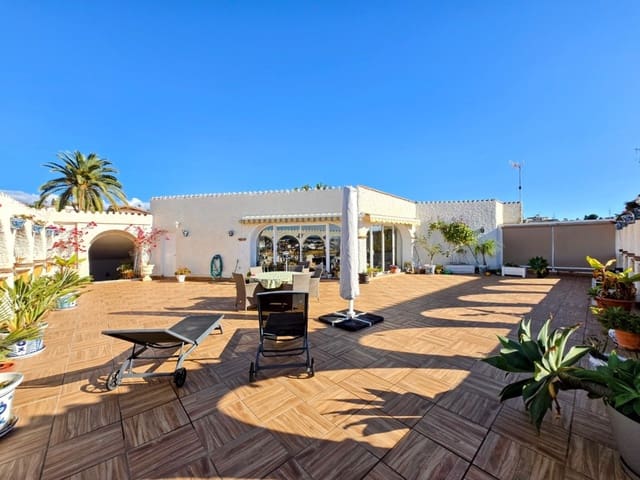 4 quarto Moradia para venda em Caleta de Vélez, Vélez-Málaga com piscina - 485 000 € (Ref: 9468076)
