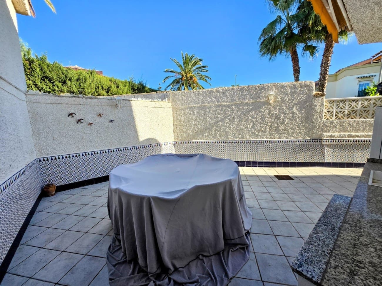 4 makuuhuone Huvila myytävänä paikassa Caleta de Velez mukana uima-altaan - 485 000 € (Ref: 9468076)