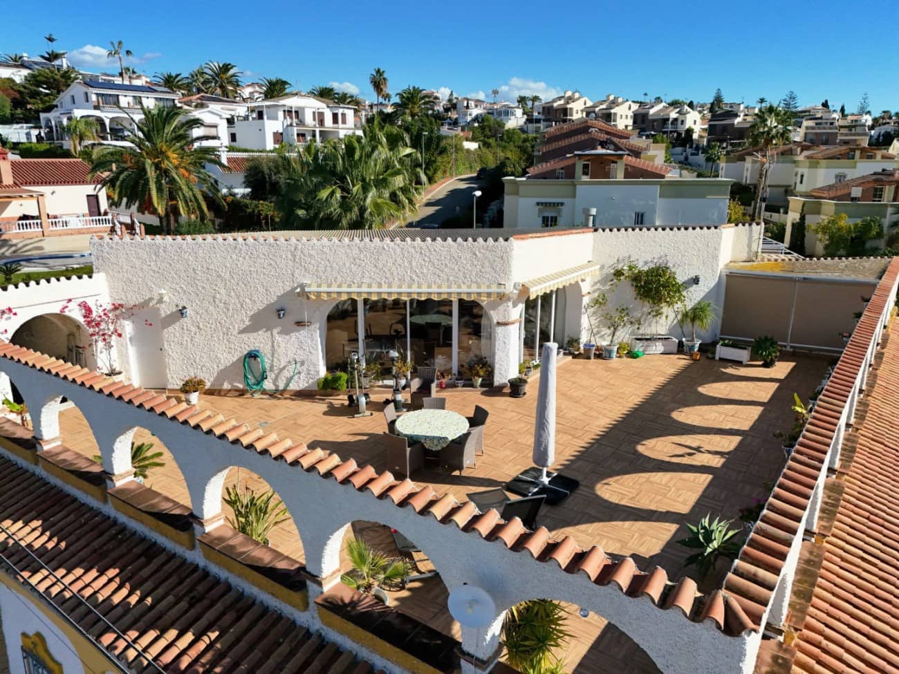 4 makuuhuone Huvila myytävänä paikassa Caleta de Velez mukana uima-altaan - 485 000 € (Ref: 9468076)