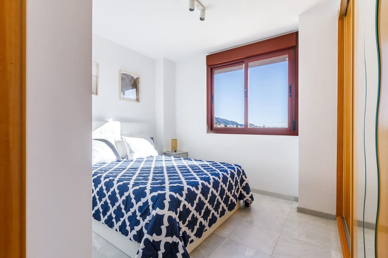 2 bedroom Penthouse for sale in Nerja with pool - € 390,000 (Ref: 9523906)