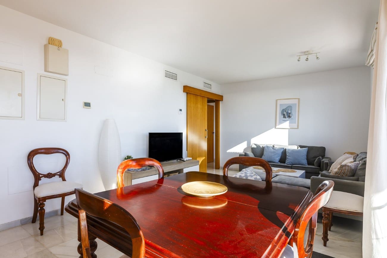 2 bedroom Penthouse for sale in Nerja with pool - € 390,000 (Ref: 9523906)