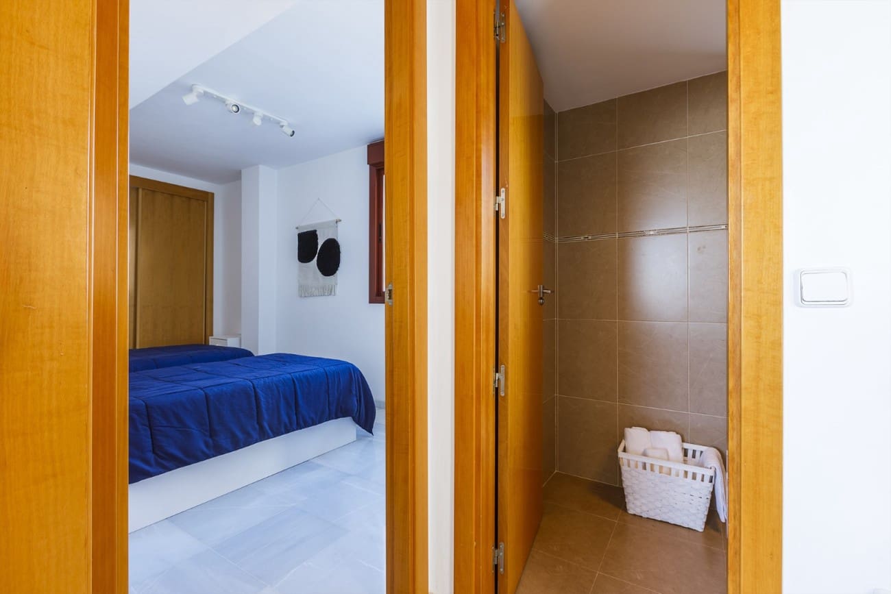 2 bedroom Penthouse for sale in Nerja with pool - € 390,000 (Ref: 9523906)