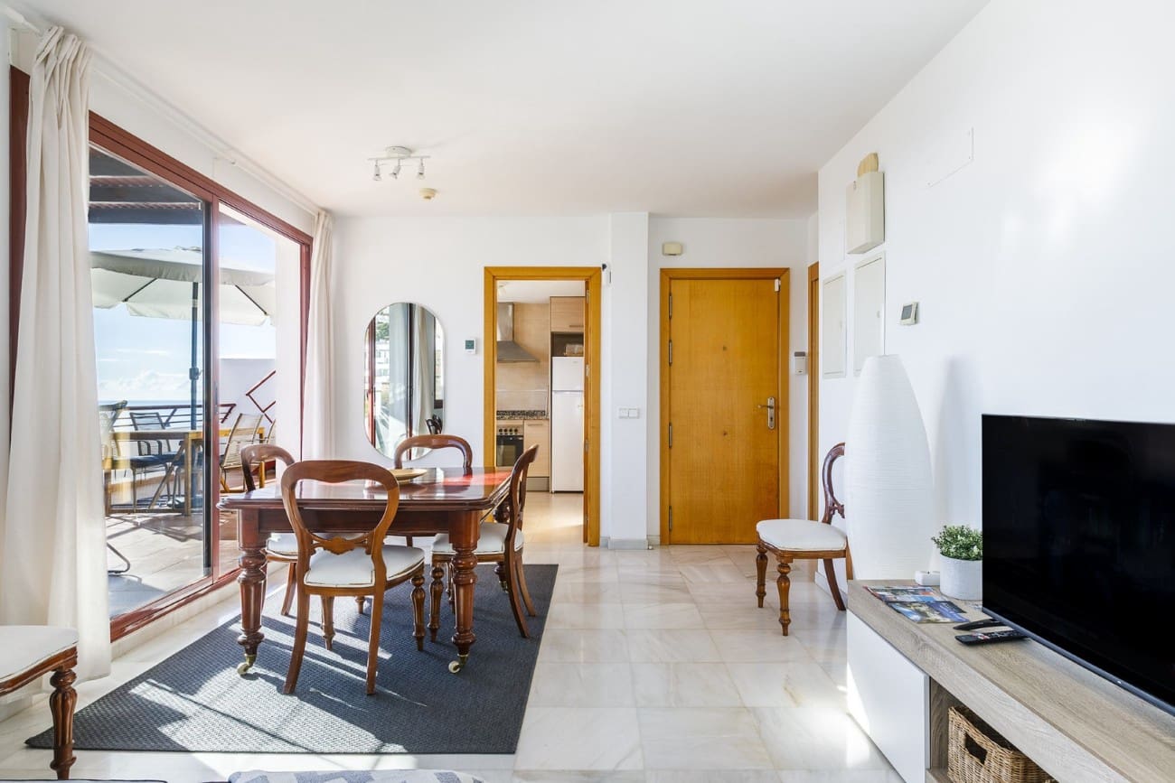 2 bedroom Penthouse for sale in Nerja with pool - € 390,000 (Ref: 9523906)