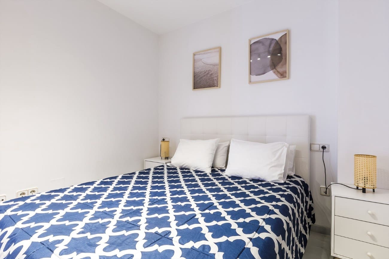 2 bedroom Penthouse for sale in Nerja with pool - € 390,000 (Ref: 9523906)