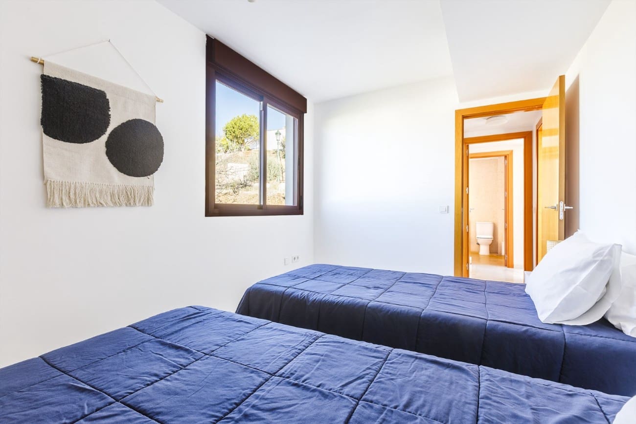 2 bedroom Penthouse for sale in Nerja with pool - € 390,000 (Ref: 9523906)