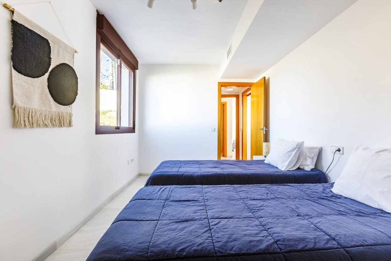 2 bedroom Penthouse for sale in Nerja with pool - € 390,000 (Ref: 9523906)