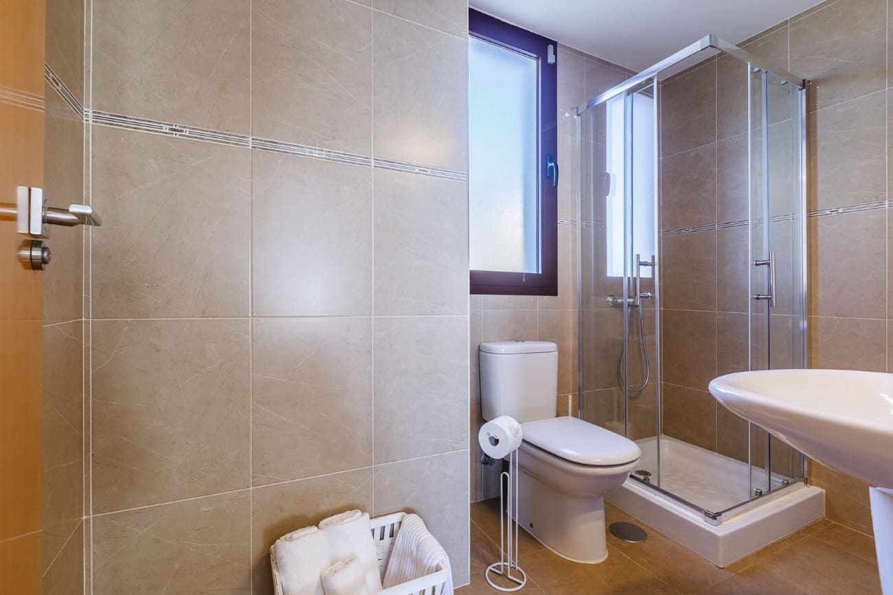 2 bedroom Penthouse for sale in Nerja with pool - € 390,000 (Ref: 9523906)