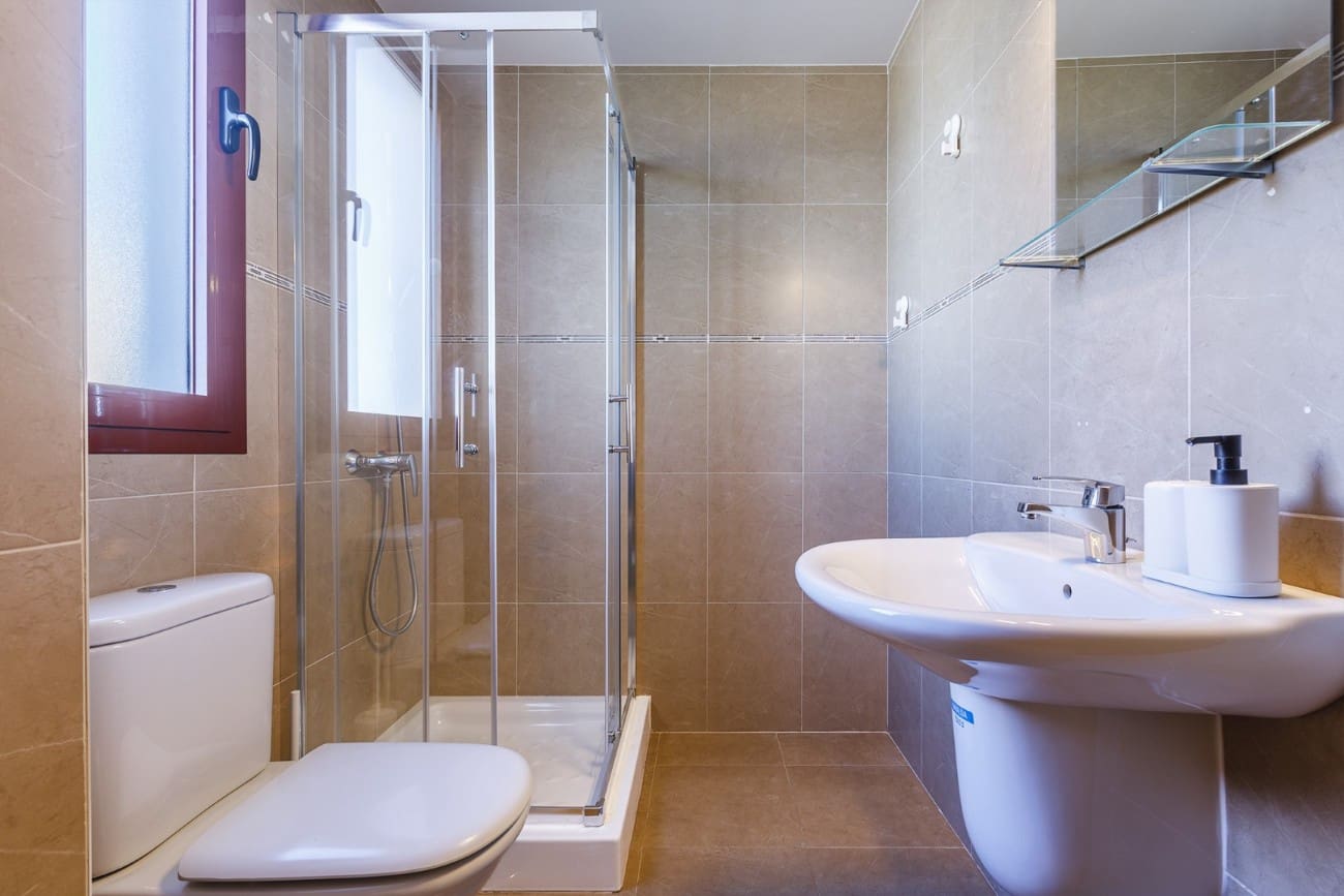 2 bedroom Penthouse for sale in Nerja with pool - € 390,000 (Ref: 9523906)