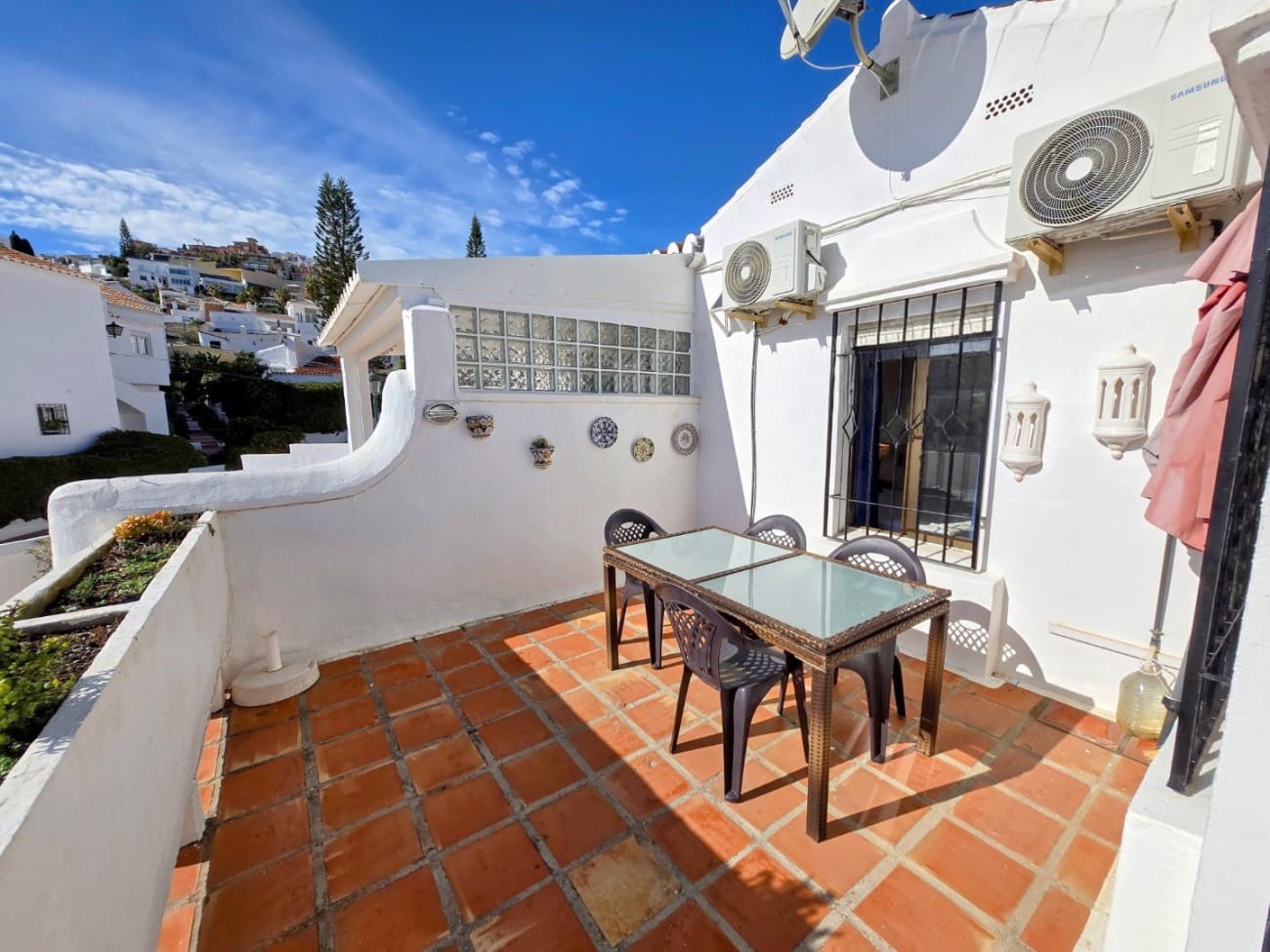 2 soveværelse Byhus til salg i Nerja med swimmingpool - € 290.000 (Ref: 9535487)