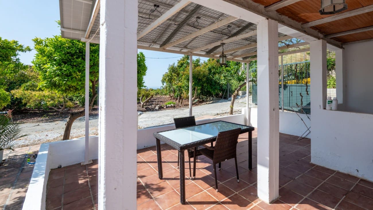 2 makuuhuone Maalaistalo myytävänä paikassa Nerja mukana uima-altaan - 420 000 € (Ref: 9585313)