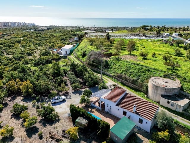 2 makuuhuone Maalaistalo myytävänä paikassa Nerja mukana uima-altaan - 420 000 € (Ref: 9585313)