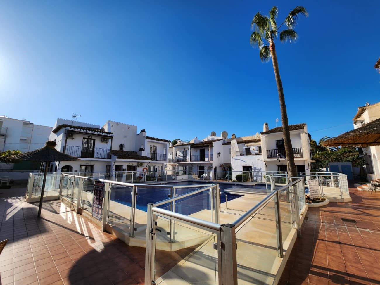 2 sypialnia Dom na sprzedaż w Nerja z basenem - 330 000 € (Ref: 9598612)