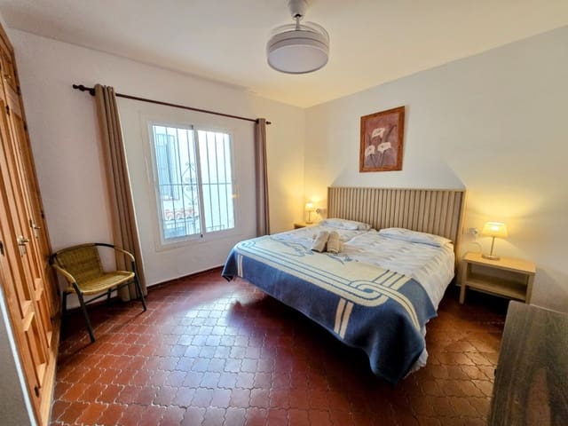 2 soveværelse Byhus til salg i Nerja med swimmingpool - € 330.000 (Ref: 9598612)