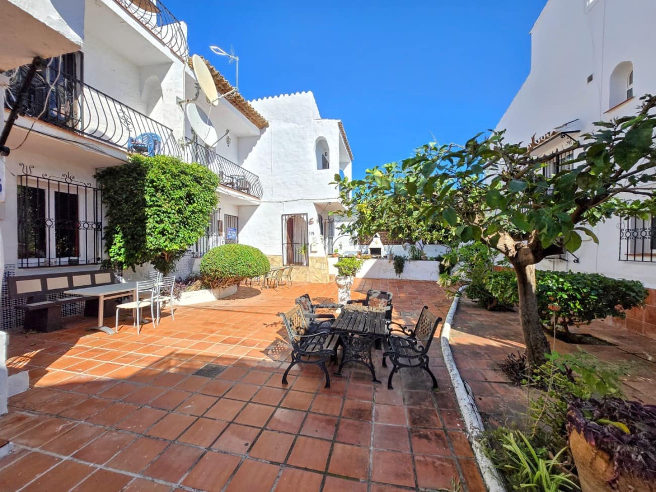 2 sypialnia Dom na sprzedaż w Nerja z basenem - 330 000 € (Ref: 9598612)