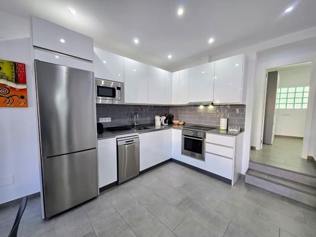 3 bedroom Apartment for sale in Nerja with pool - € 310,000 (Ref: 9629539)