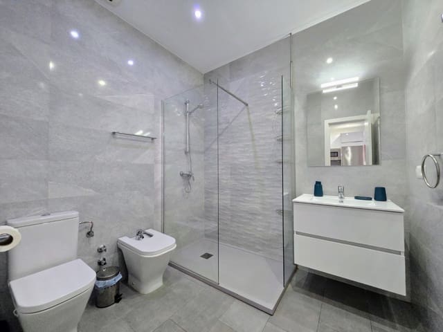 3 bedroom Apartment for sale in Nerja with pool - € 310,000 (Ref: 9629539)