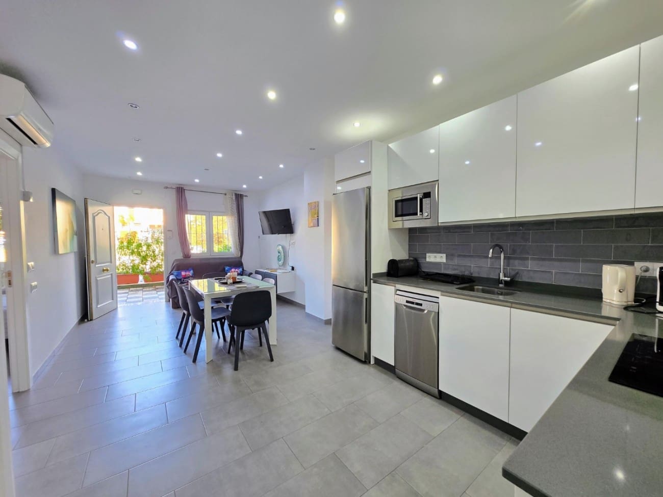 3 slaapkamer Appartement te koop in Nerja met zwembad - € 310.000 (Ref: 9629539)