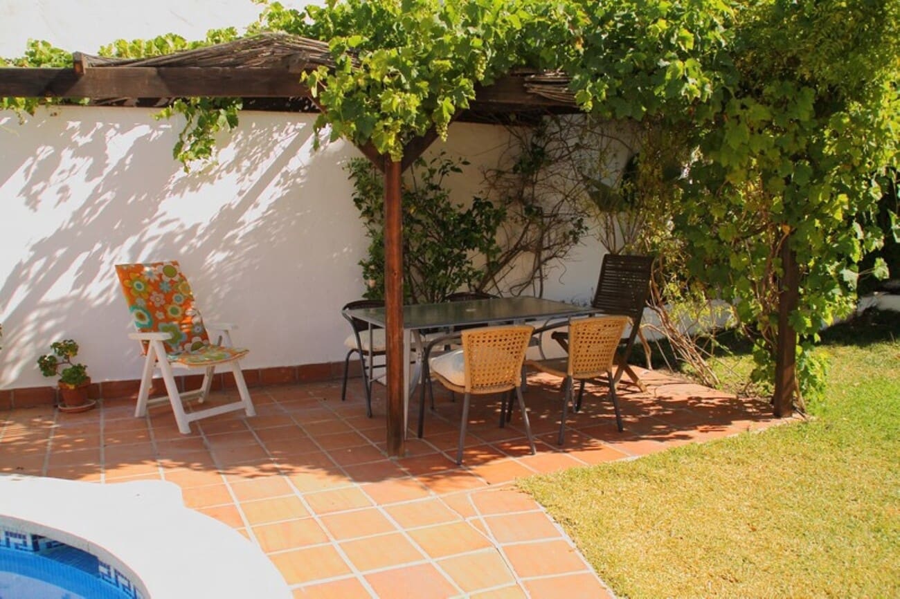 3 soverom Villa til salgs i Nerja med svømmebasseng garasje - € 484 000 (Ref: 9719407)