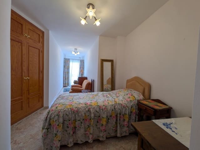Apartamento de 2 habitaciones en Nerja en venta - 450.000 € (Ref: 9719408)