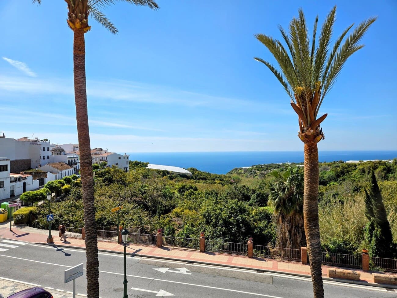 2 bedroom Apartment for sale in Maro with pool - € 249,000 (Ref: 9726287)