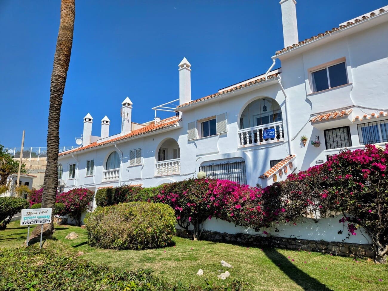 2 bedroom Apartment for sale in Maro with pool - € 249,000 (Ref: 9726287)