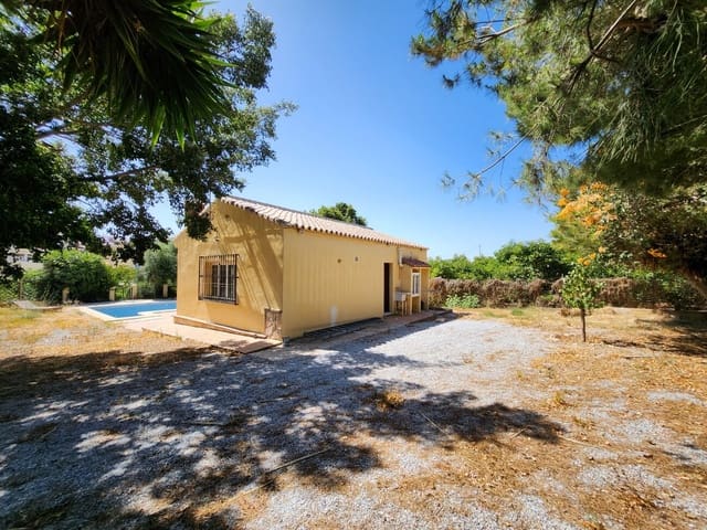 2 soveværelse Finca/Landehus til salg i Nerja med swimmingpool garage - € 475.000 (Ref: 9770338)