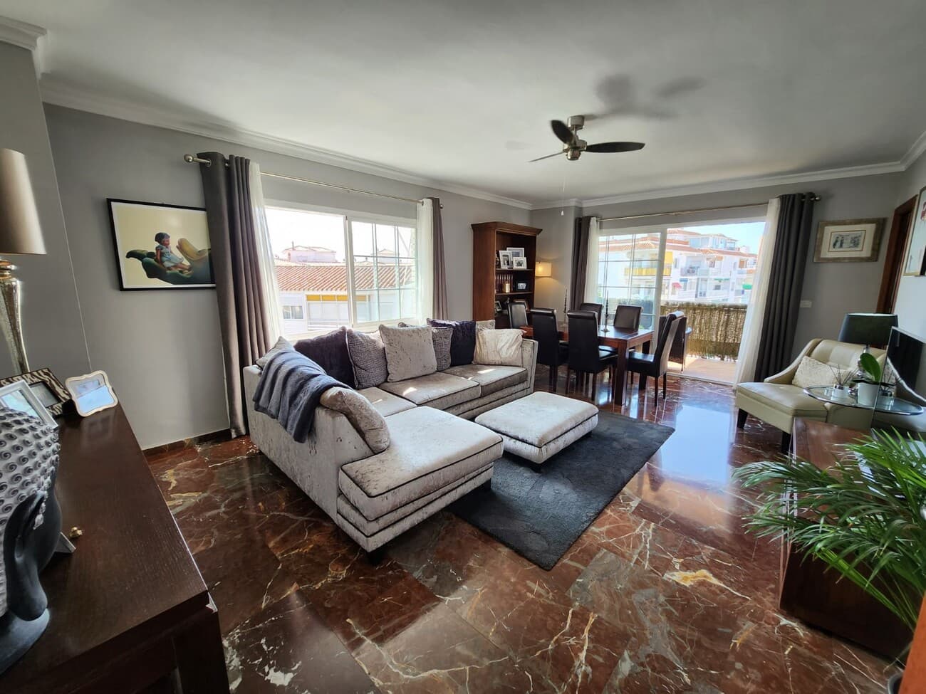 3 sovrum Lägenhet till salu i Nerja - 349 000 € (Ref: 9783043)