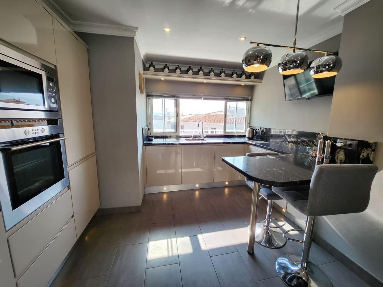 3 sovrum Lägenhet till salu i Nerja - 349 000 € (Ref: 9783043)