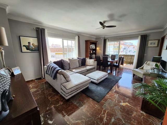 3 sovrum Lägenhet till salu i Nerja - 349 000 € (Ref: 9783043)