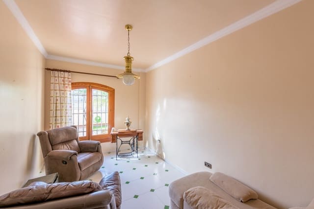 5 slaapkamer Villa te koop in Nerja met zwembad - € 2.780.000 (Ref: 9833360)