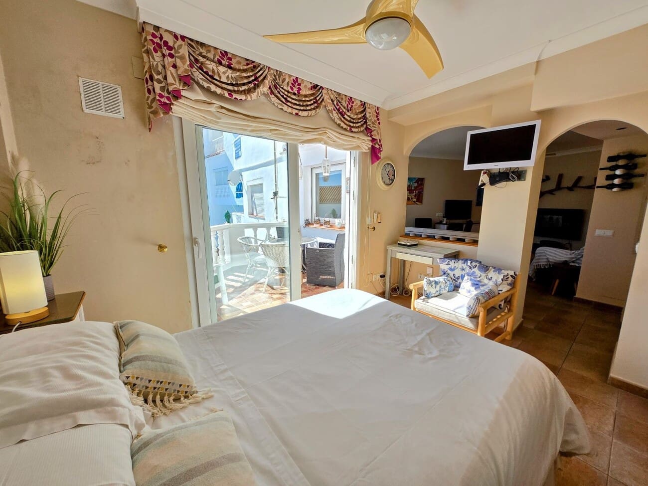 1 bedroom Apartment for sale in Maro with pool - € 159,000 (Ref: 9833361)